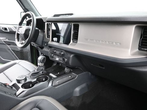 New 2025 Ford Bronco Outer Banks image 24