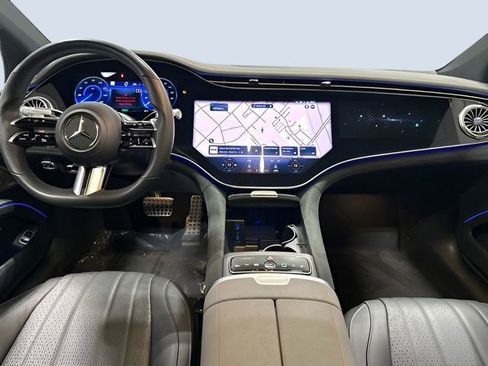 Certified 2022 Mercedes-Benz EQS 580 4MATIC Sedan image 11