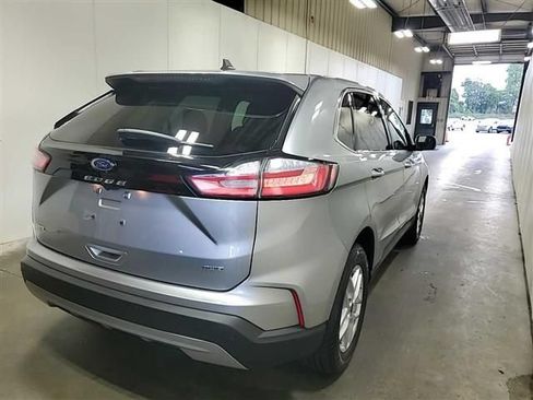 Used 2024 Ford Edge SEL AWD/4WD image 16