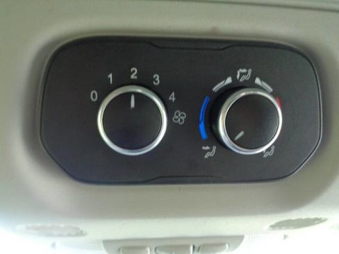 Used 2020 Ford Transit 350 XLT image 26