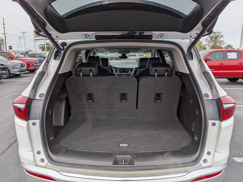 Used 2019 Buick Enclave Avenir w/ Avenir Technology Package AWD/4WD image 23