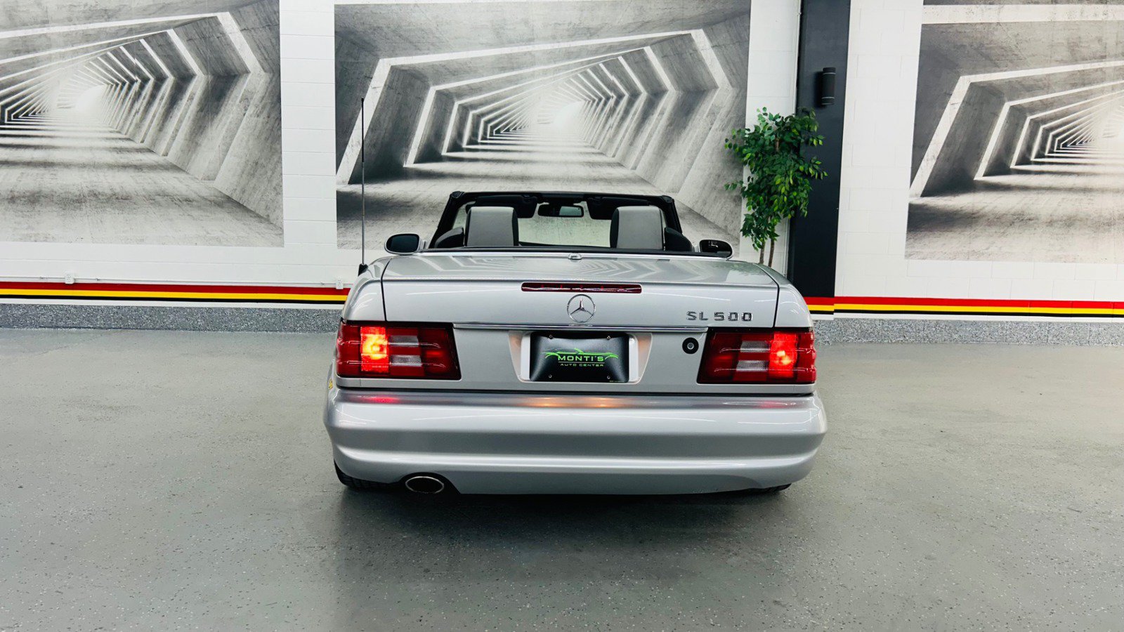 Used 2002 Mercedes-Benz SL 500 image 6