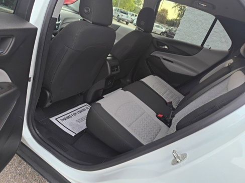 Used 2022 Chevrolet Equinox LT image 13