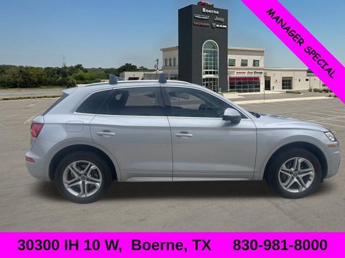 Used 2019 Audi Q5 2.0T Premium w/ Convenience Package AWD/4WD image 2