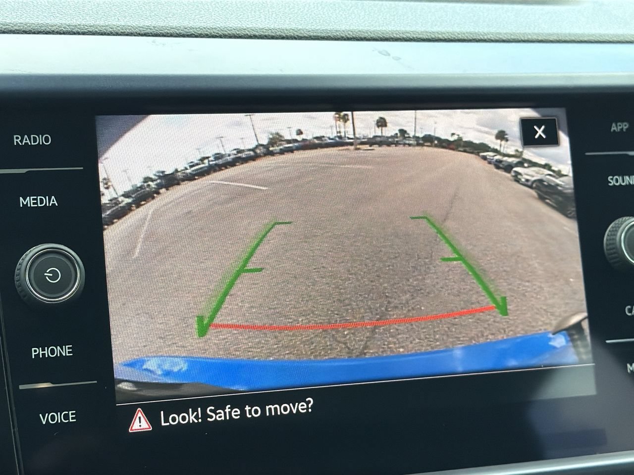 Used 2024 Volkswagen Taos SE FWD image 21