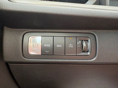 New 2026 Chevrolet Traverse LT w/ Driver Confidence Package AWD/4WD image 18
