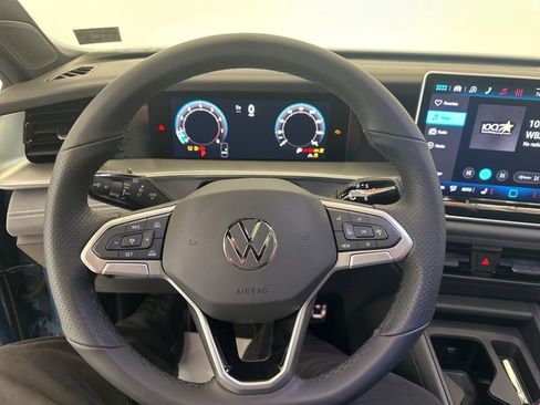 New 2026 Volkswagen Tiguan SE R-Line AWD/4WD image 7