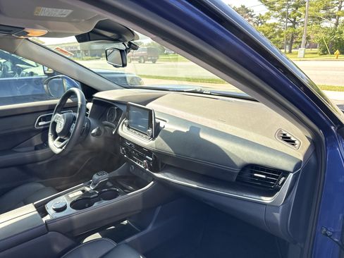 Used 2021 Nissan Rogue SL image 65