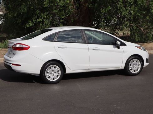 Used 2016 Ford Fiesta S FWD image 4