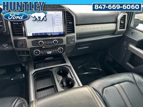 Used 2022 Ford F450 Platinum w/ FX4 Off-Road Package image 19