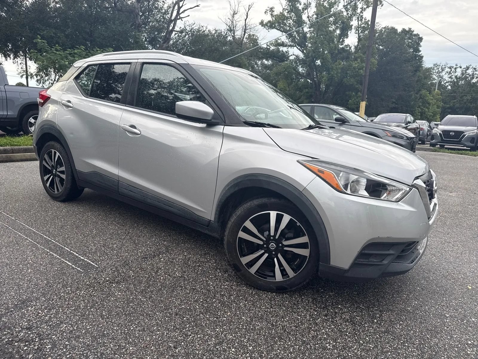 Used 2020 Nissan Kicks SV FWD image 8