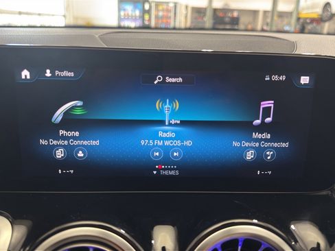 Used 2023 Mercedes-Benz GLB 250 image 15