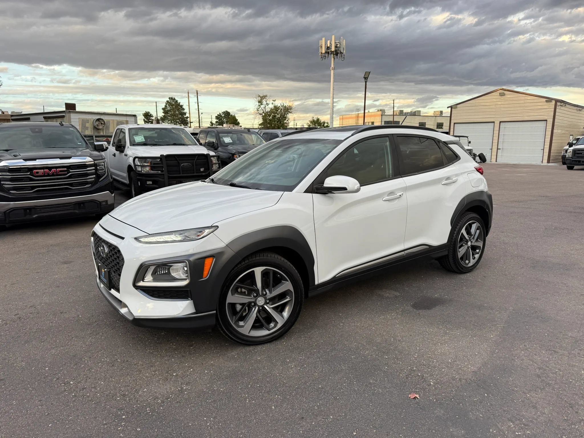 Used 2018 Hyundai Kona Limited AWD/4WD image 2