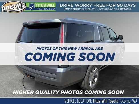 Used 2019 Cadillac Escalade ESV Premium Luxury AWD/4WD image 5