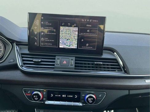 Certified 2025 Audi Q5 2.0T Premium Plus w/ Premium Plus Package image 14