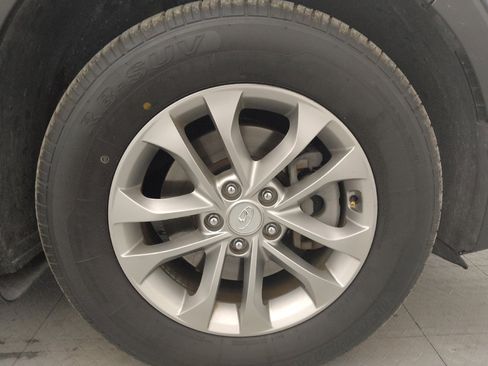 Used 2020 Hyundai Santa Fe SE image 31