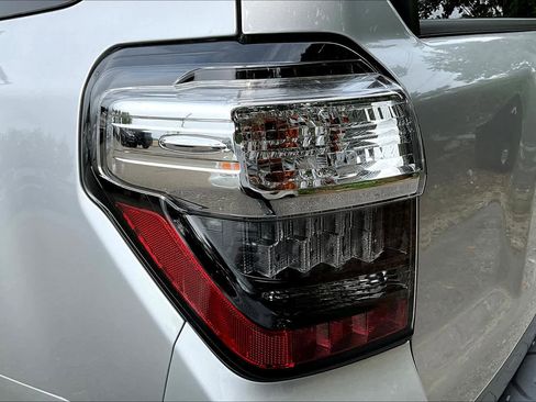 Used 2024 Toyota 4Runner SR5 Premium image 12