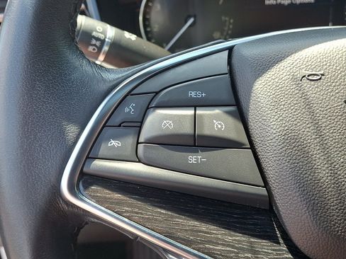 Certified 2022 Cadillac XT5 Premium Luxury AWD/4WD image 27