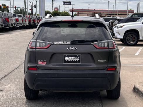 Used 2021 Jeep Cherokee Latitude Plus w/ Sun & Sound Group AWD/4WD image 5