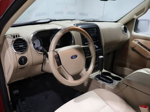 Used 2008 Ford Explorer Sport Trac Limited image 16