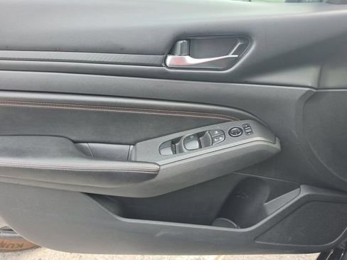 Used 2022 Nissan Altima 2.5 SR FWD image 13