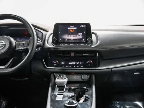 Used 2021 Nissan Rogue SV image 13