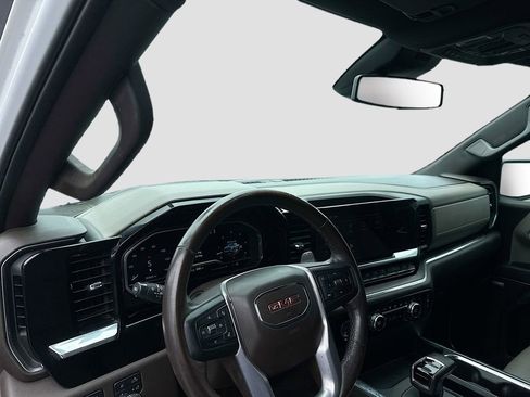 Used 2023 GMC Sierra 1500 SLT AWD/4WD image 11