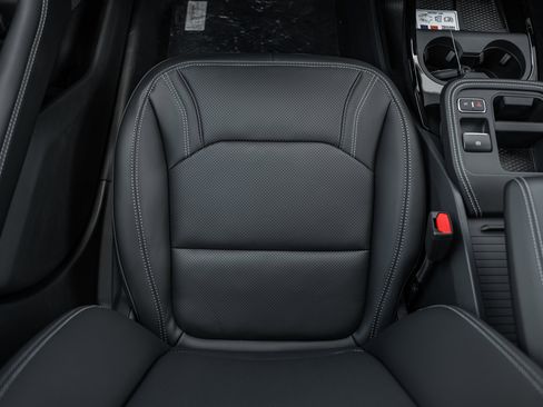 New 2025 Ford Mustang Mach-E Premium image 31