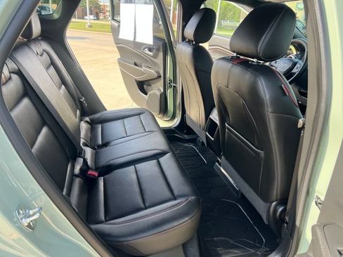 Certified 2024 Chevrolet Trax RS w/ Sunroof Package FWD image 14