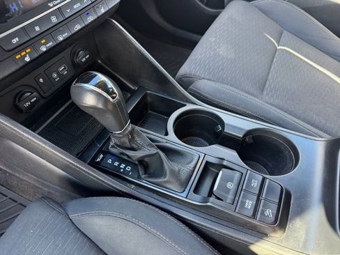 Certified 2021 Hyundai Tucson Sport image 16