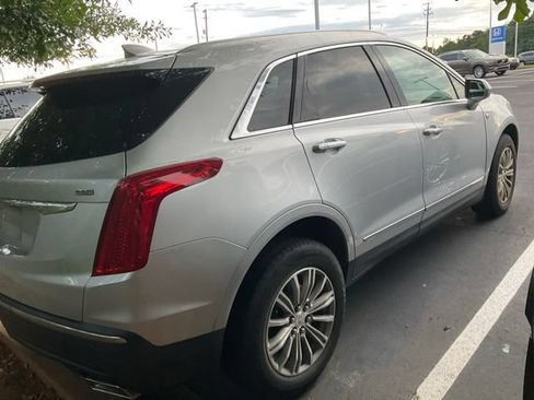 Used 2017 Cadillac XT5 Luxury w/ Driver Awareness Package FWD image 6