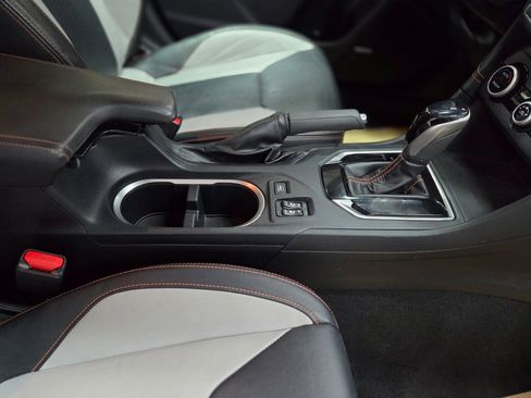 Used 2018 Subaru Crosstrek 2.0i Limited image 24