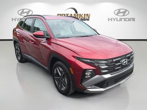 Certified 2025 Hyundai Tucson SEL FWD image 3