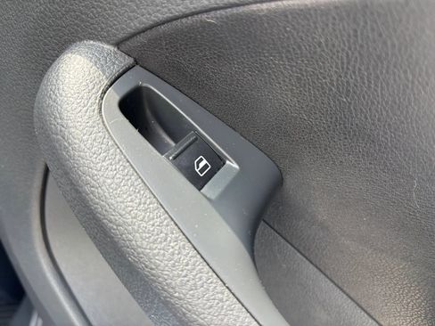 Used 2016 Volkswagen Jetta Sport FWD image 48