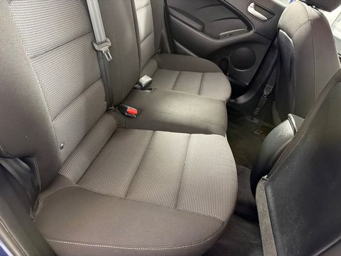 Used 2017 Kia Forte LX FWD image 19