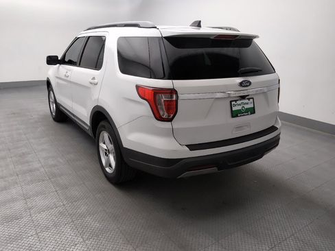 Used 2019 Ford Explorer XLT FWD image 6