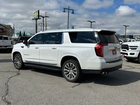 Used 2021 GMC Yukon XL Denali image 3