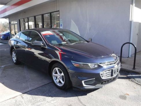 Used 2016 Chevrolet Malibu LS image 1