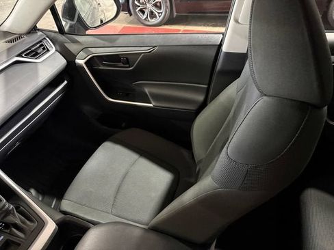 Certified 2025 Toyota RAV4 LE AWD/4WD image 17
