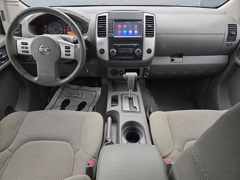 Used 2019 Nissan Frontier SV image 21