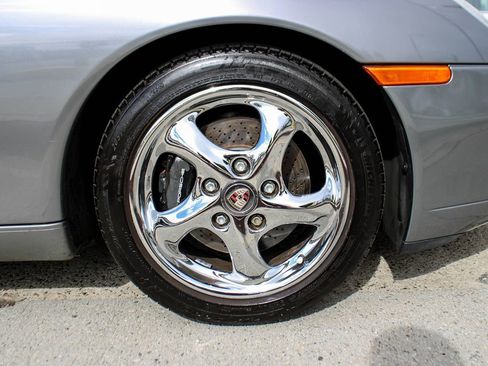 Used 2001 Porsche 911 Cabriolet image 40