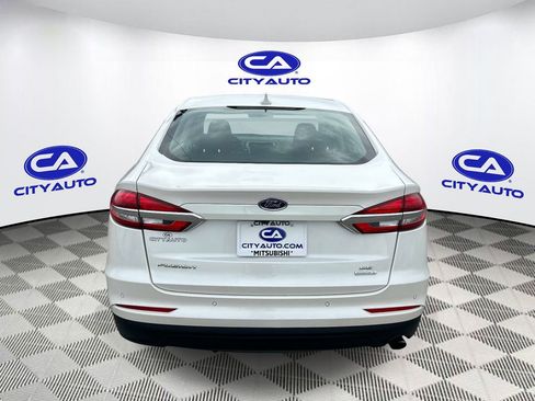 Used 2020 Ford Fusion SE FWD image 8