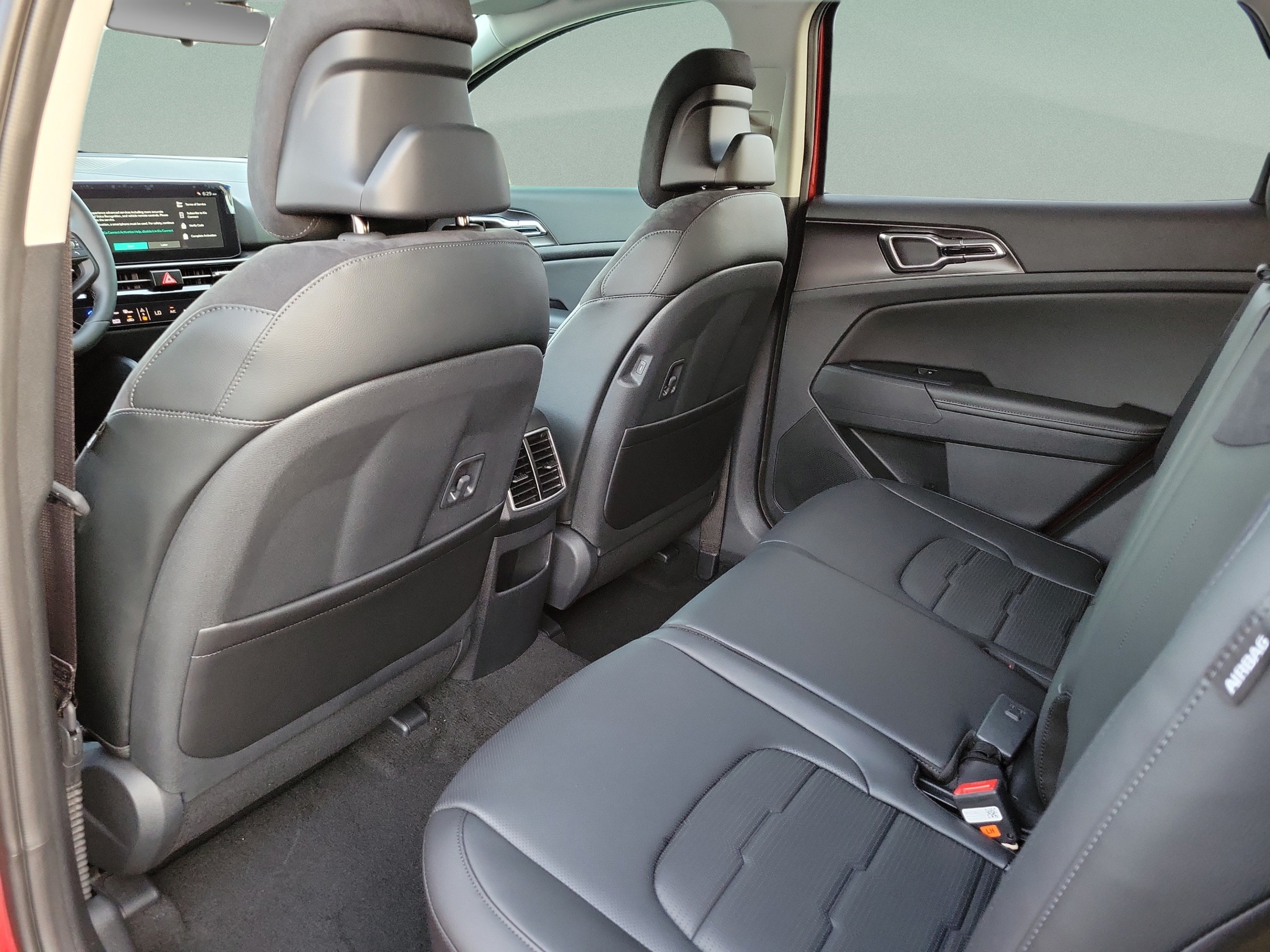 New 2027 Kia Sportage SX FWD image 8