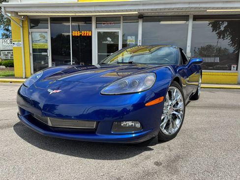 Used 2006 Chevrolet Corvette Convertible w/ Preferred Equipment Group RWD image 2