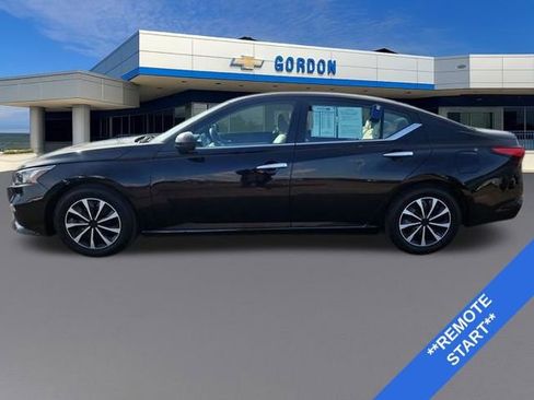 Used 2020 Nissan Altima 2.5 S image 2