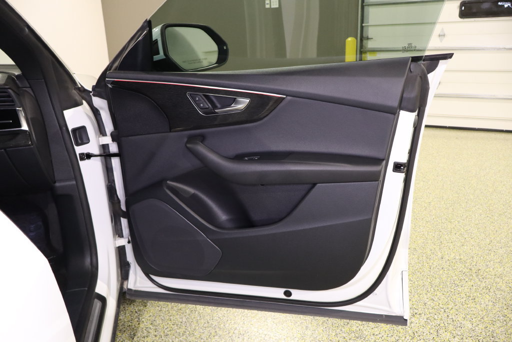 Used 2019 Audi Q8 Premium w/ Convenience Package AWD/4WD image 42