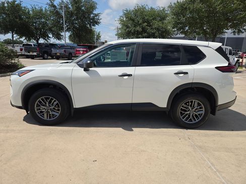 New 2026 Nissan Rogue S FWD image 6