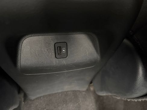 Used 2025 Nissan Sentra SV image 25