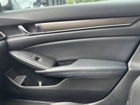 Used 2018 Honda Accord LX image 20