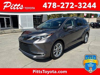 Certified 2023 Toyota Sienna Platinum